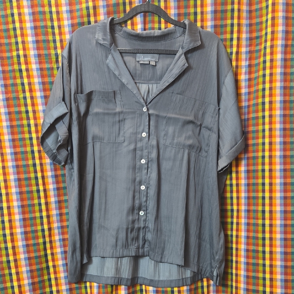 Anthropologie Crinkle Blouse Gray L